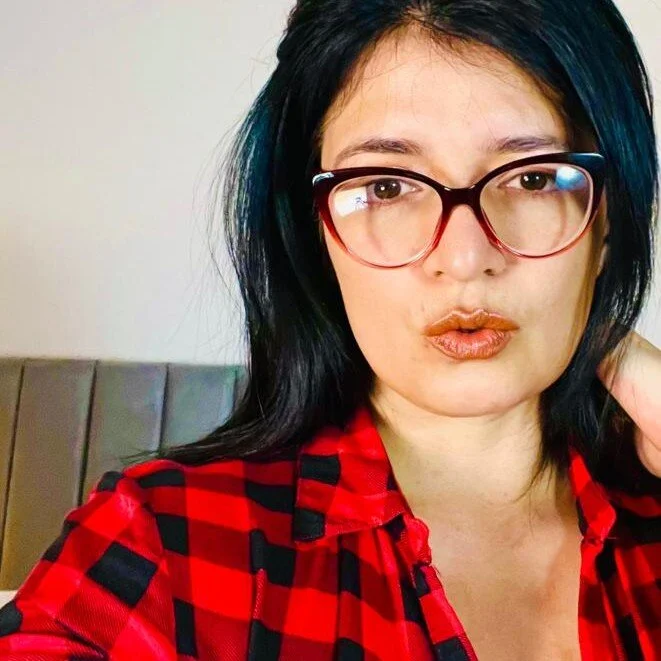 adriana71