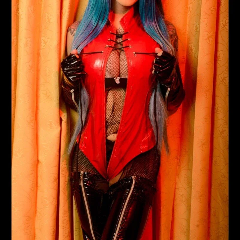 MissCarolinne