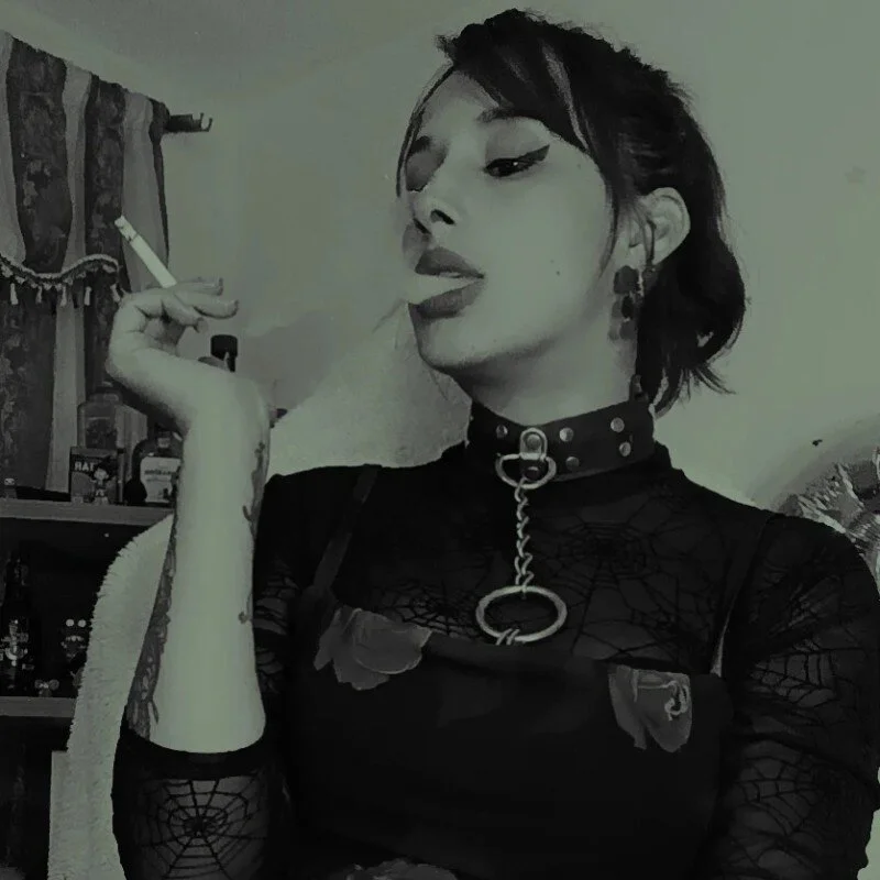 Ariadna_bondmaid