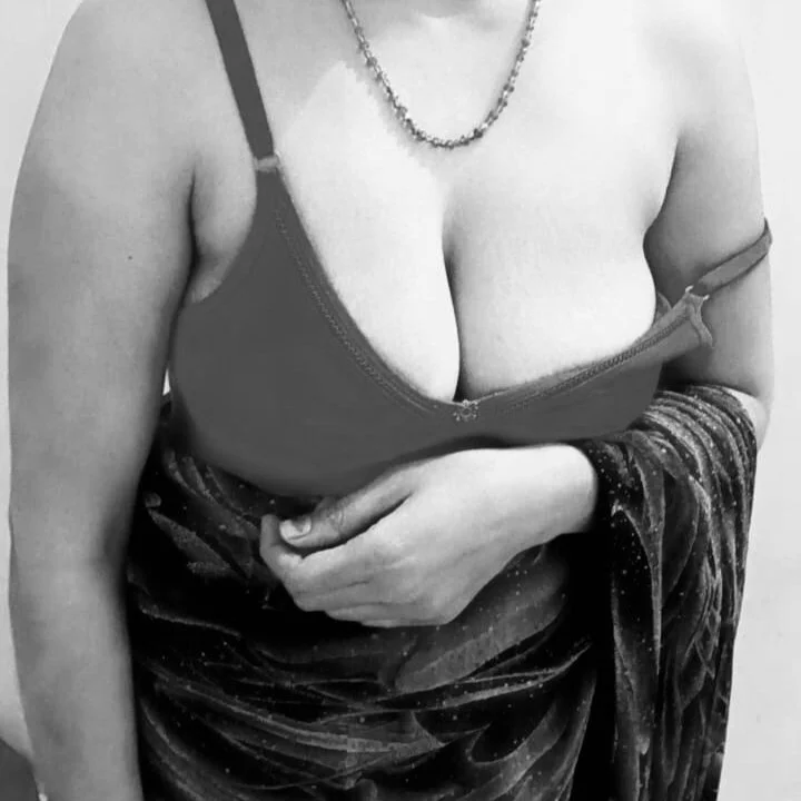 Sexy_Aasma