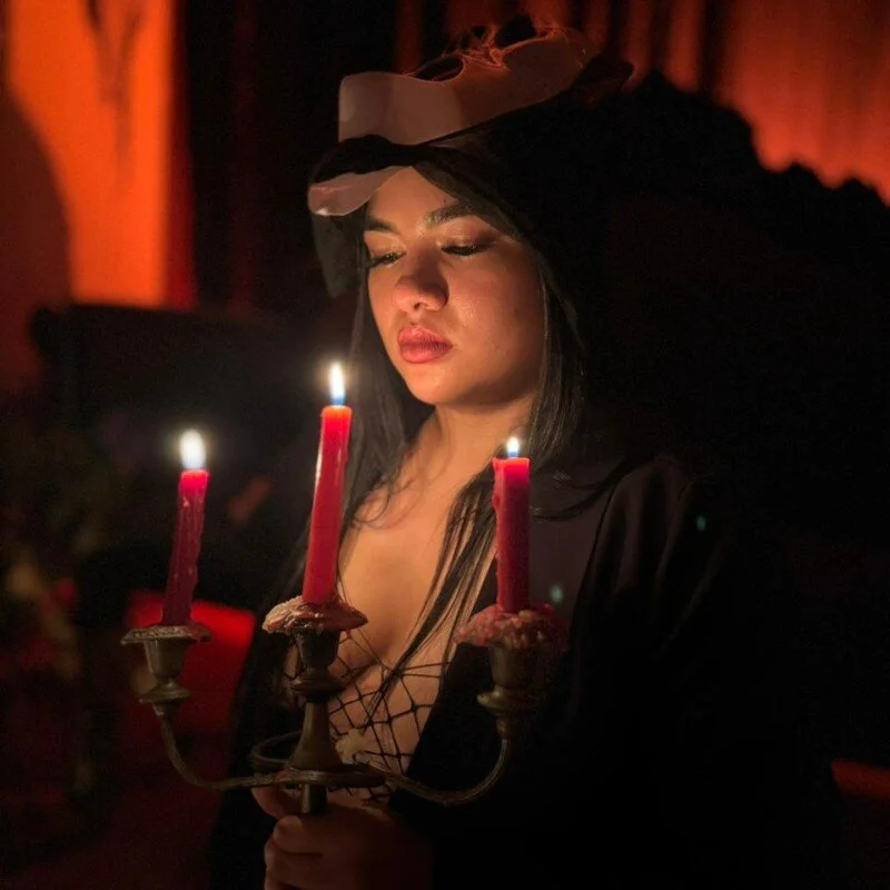 victoriaroyce1