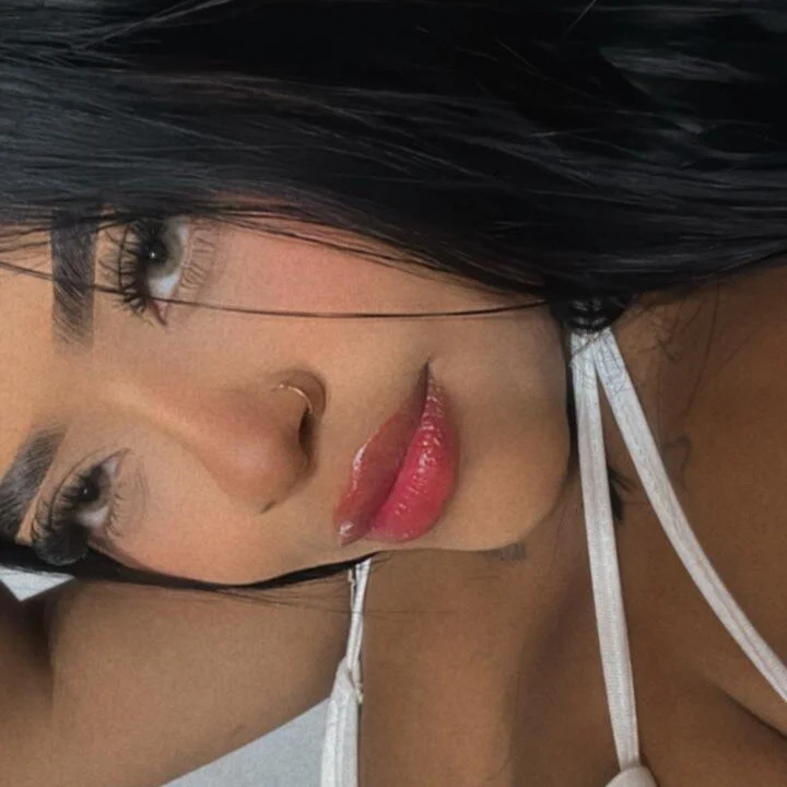 Alexa_candy18