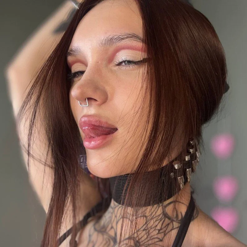 Selena_Sharp