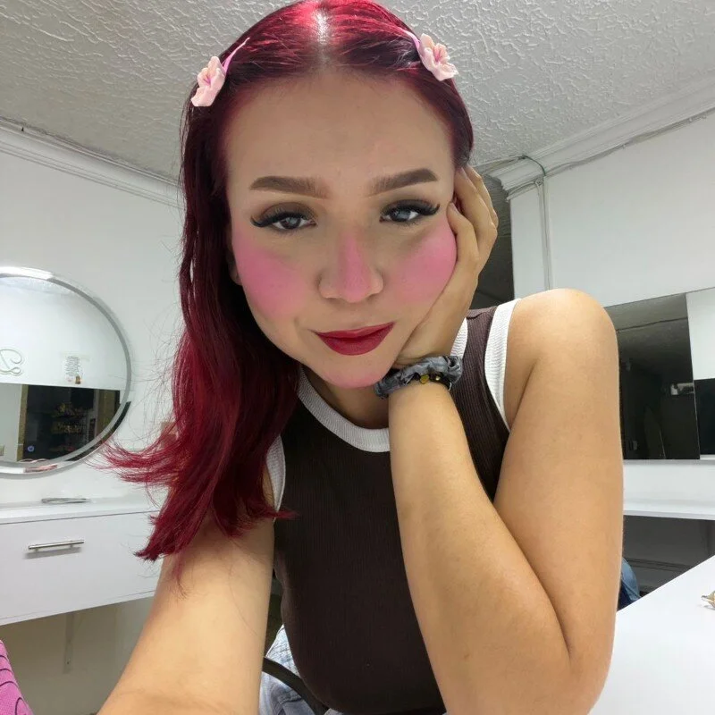 Mia_Juicyberry