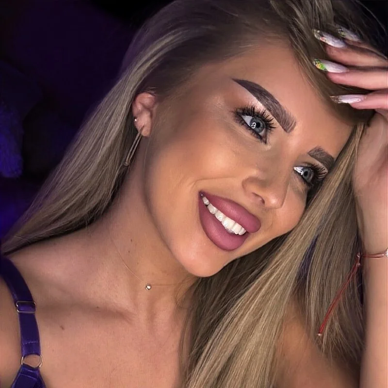 AubrieleRouj1