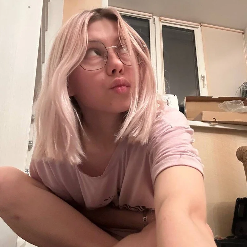 MidnightLily_