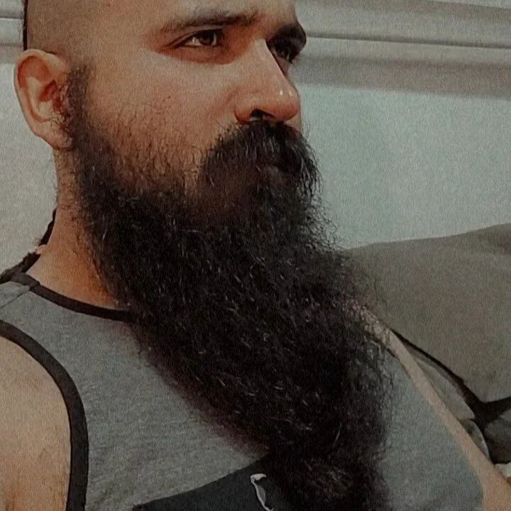 Barba_Negra_Fumador