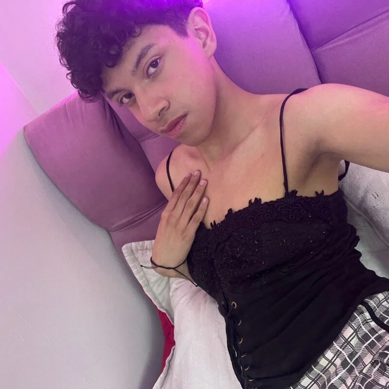 Athannya_hot
