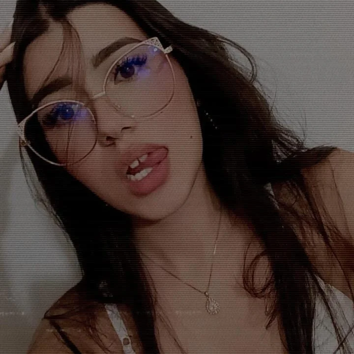 molly_cm