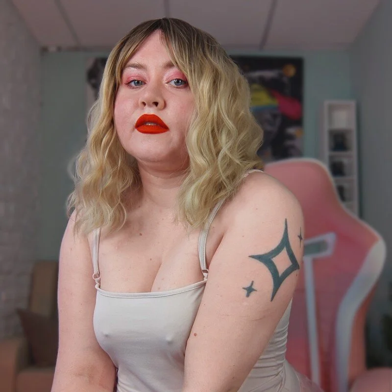 Goddess_EllisN