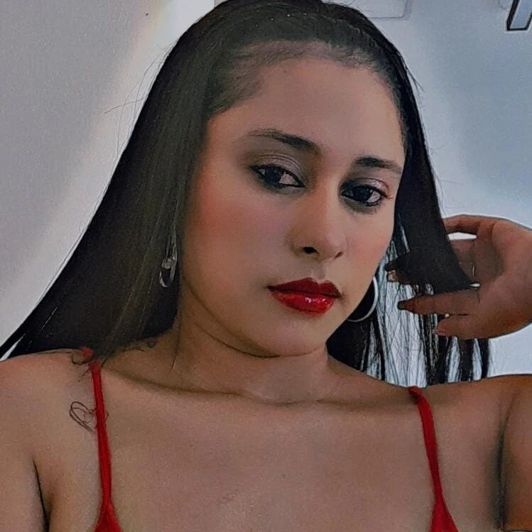 _samantha_sky