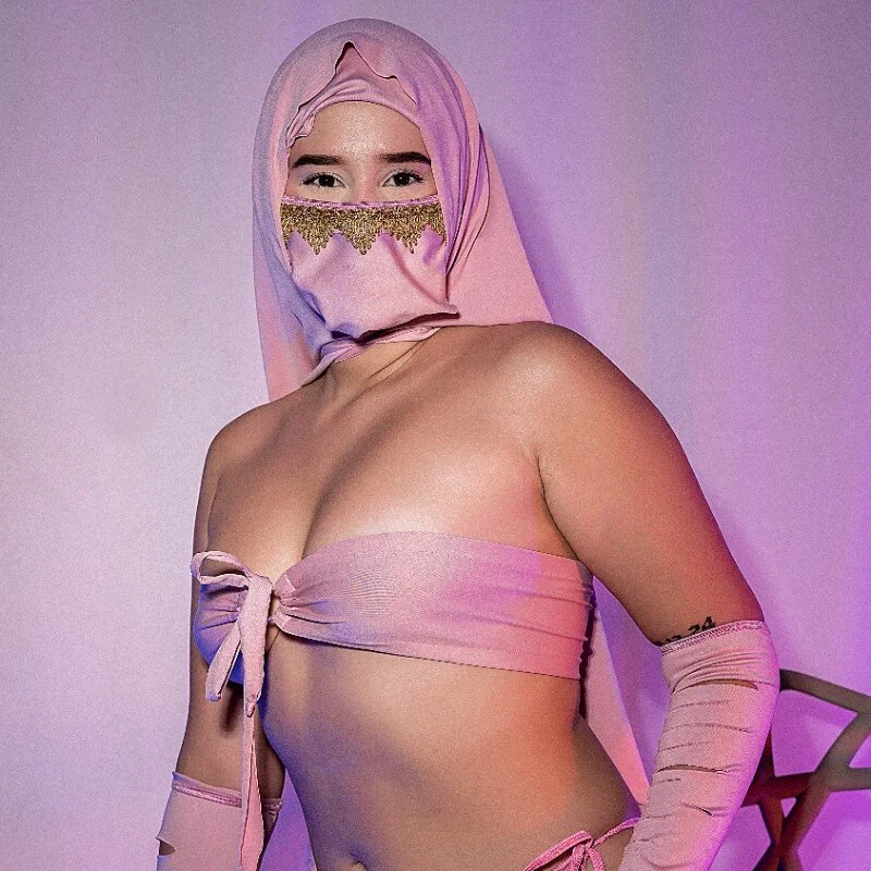 zaina_01