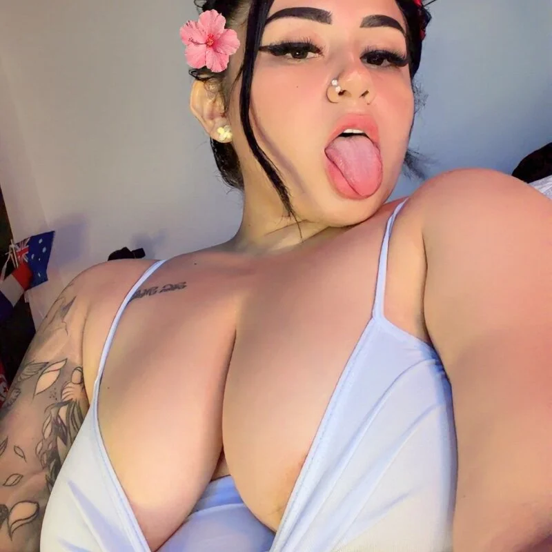 halana_squirts