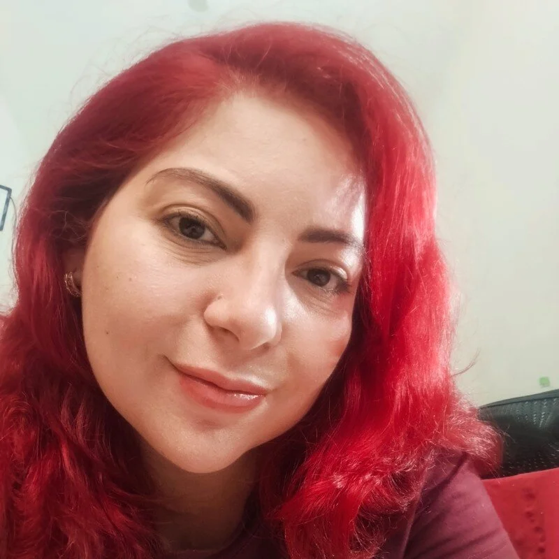 abigail_curvy