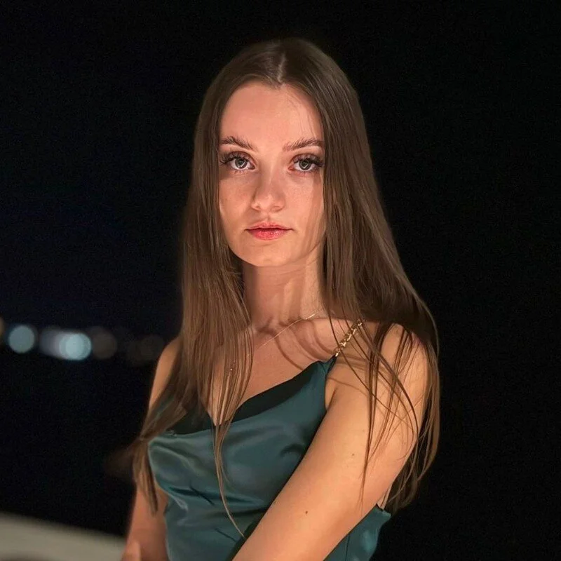 alisonita_