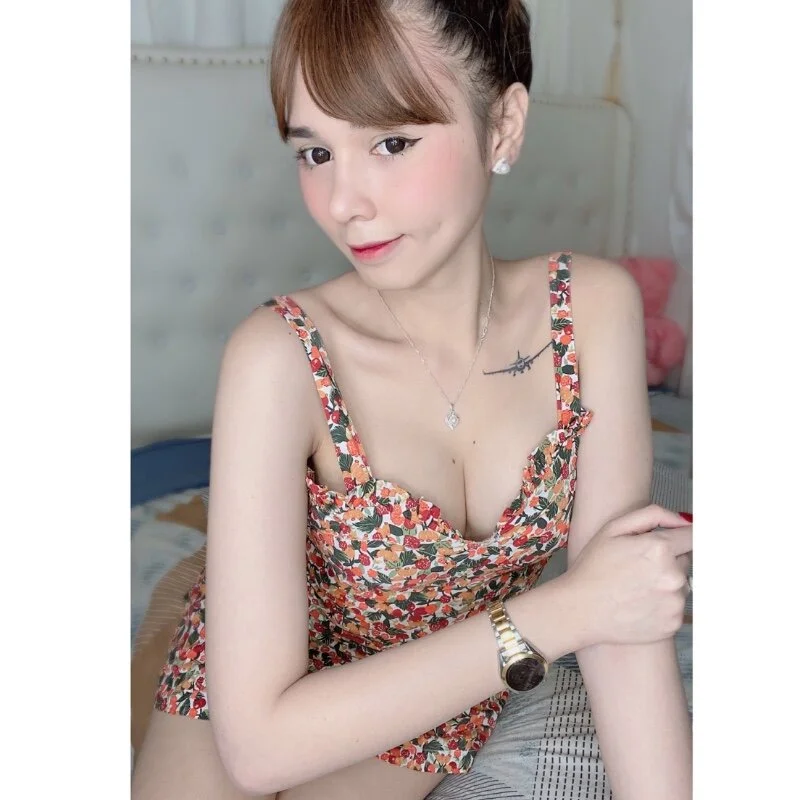 PorcelainJakolita_Doll