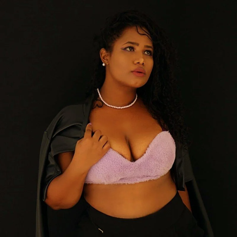 Belle_Brunette