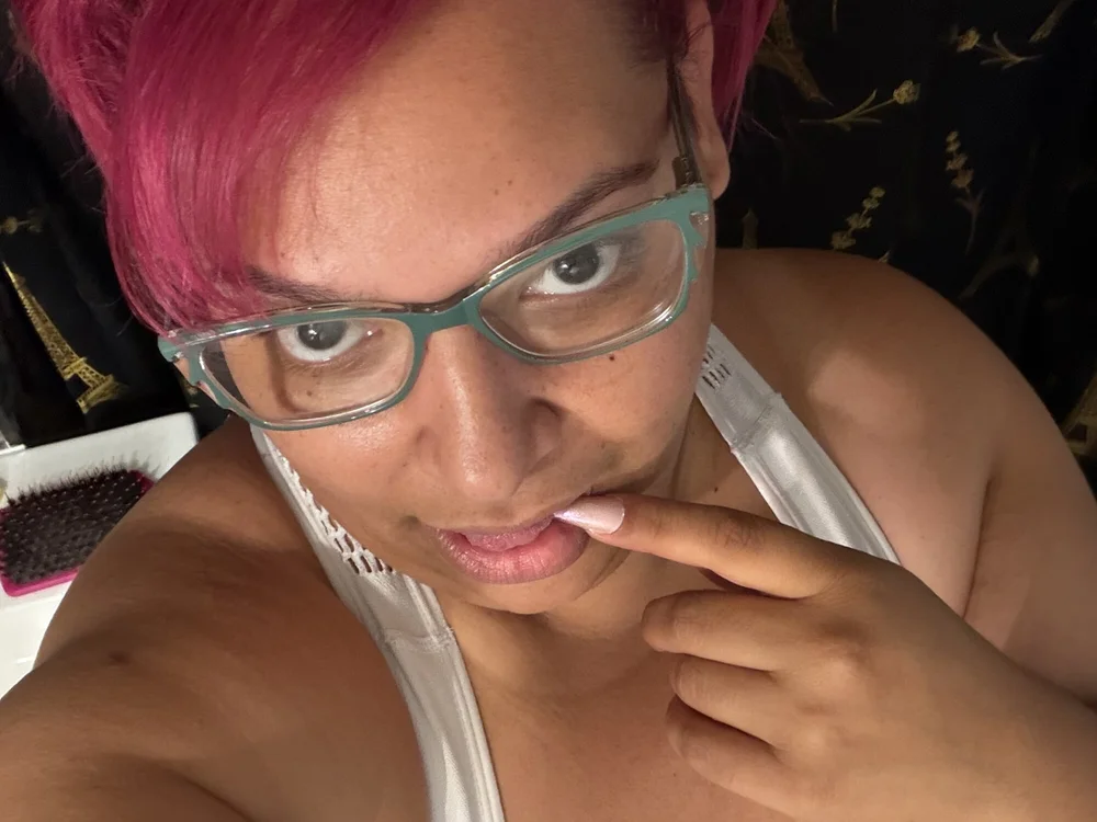 MzGigglez69