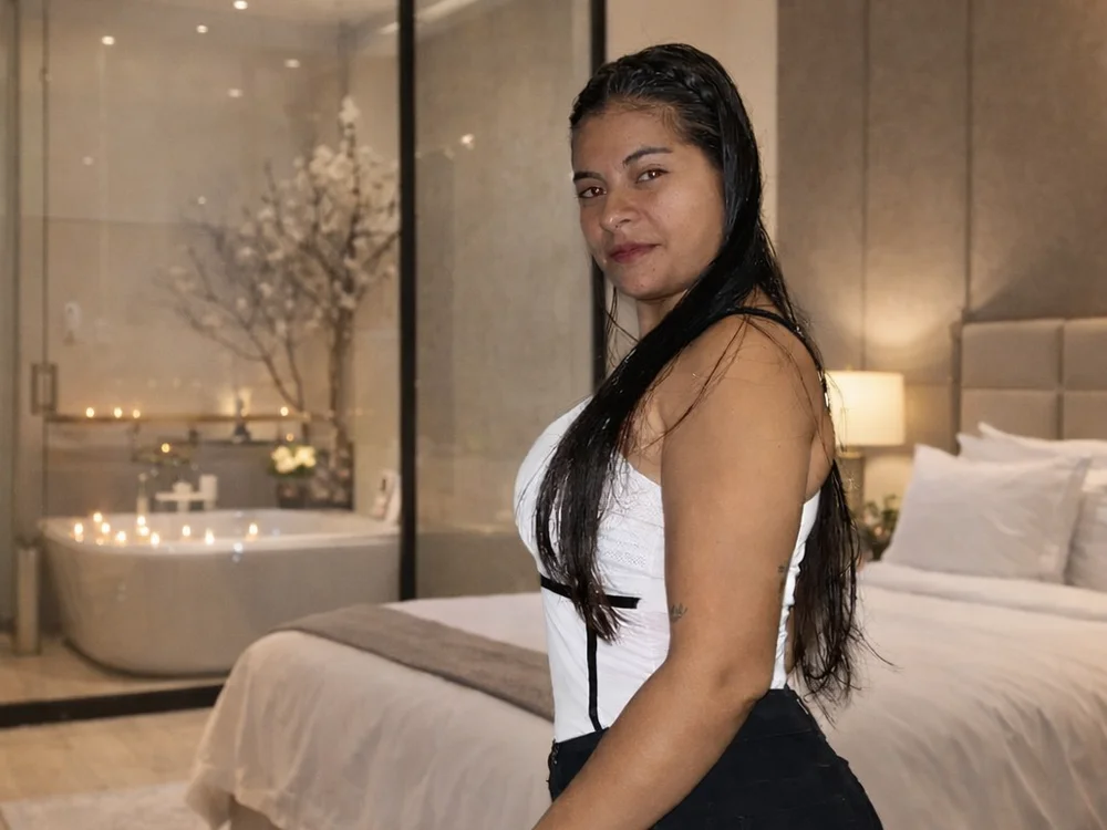 Alicia_Whitee