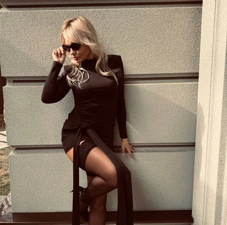 Luxury_Blonde