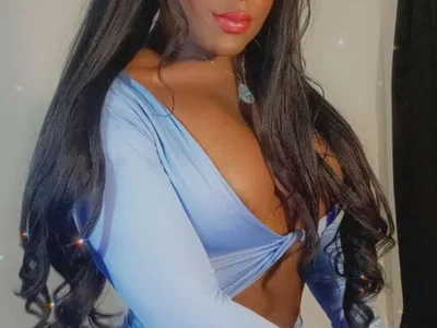 LESLY_BIGCOCK