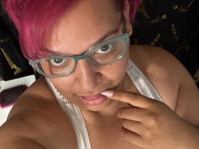 MzGigglez69