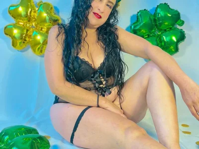 AnnytayIris69